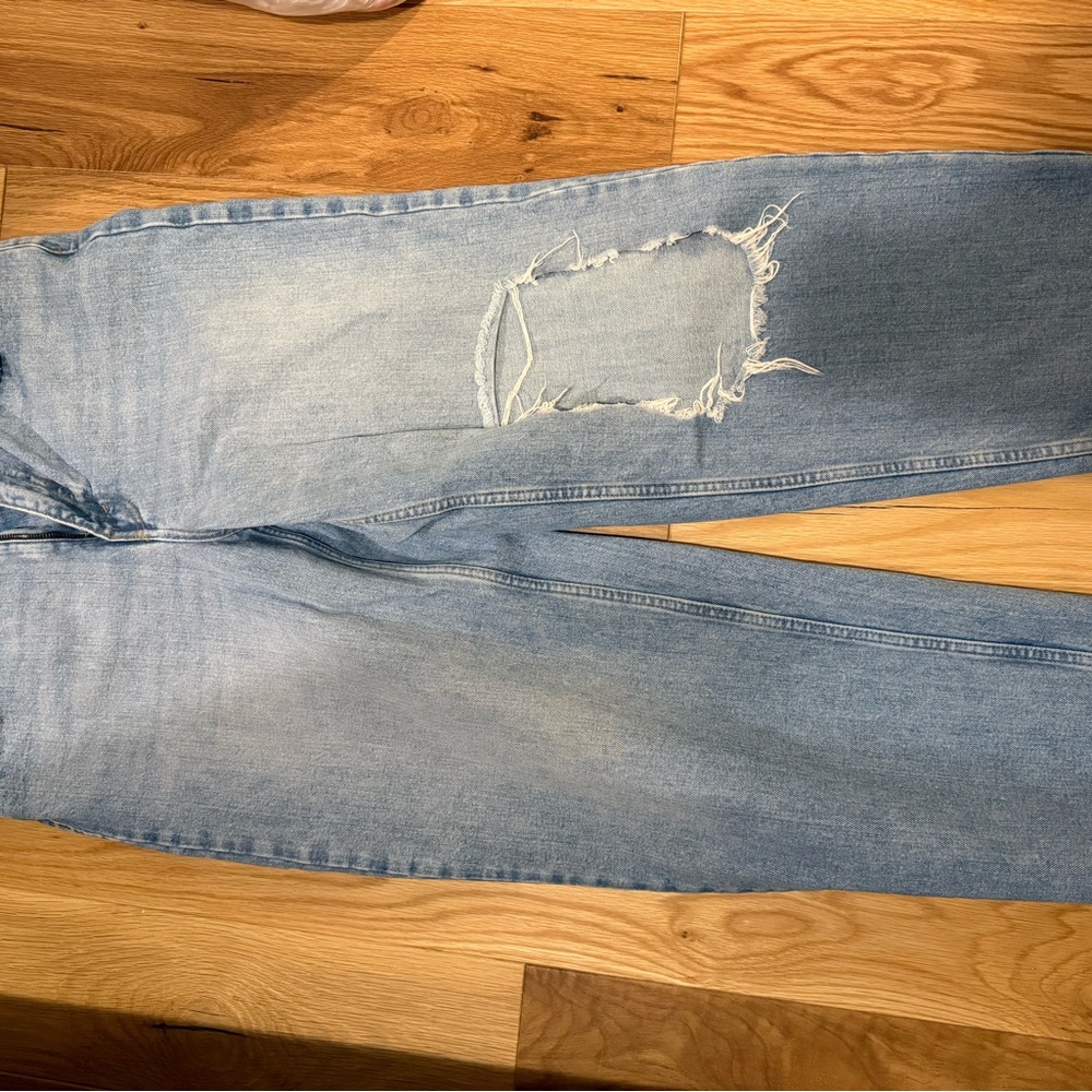BDG Light Blue High-Rise Baggy Jeans